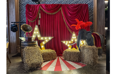 Фотозона «Старый цирк»